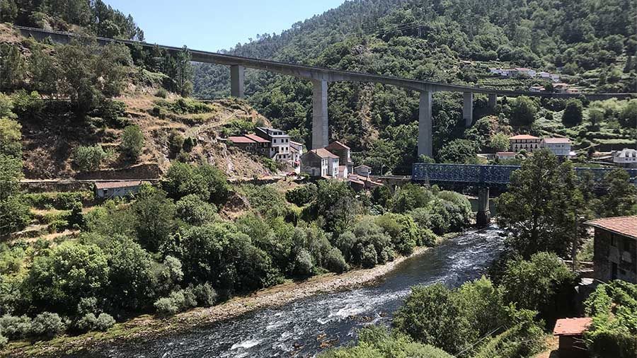 Os Peares es el pueblo más curioso de la Ribeira Sacra
