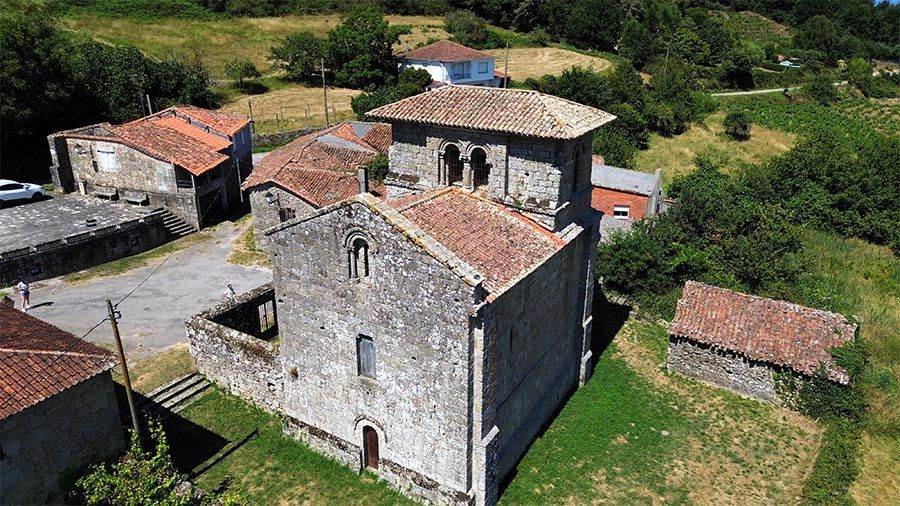 El románico de Pantón es impresionante