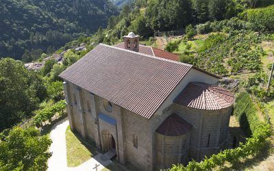 La Iglesia de San Vicente de Pombeiro, románico en Pantón