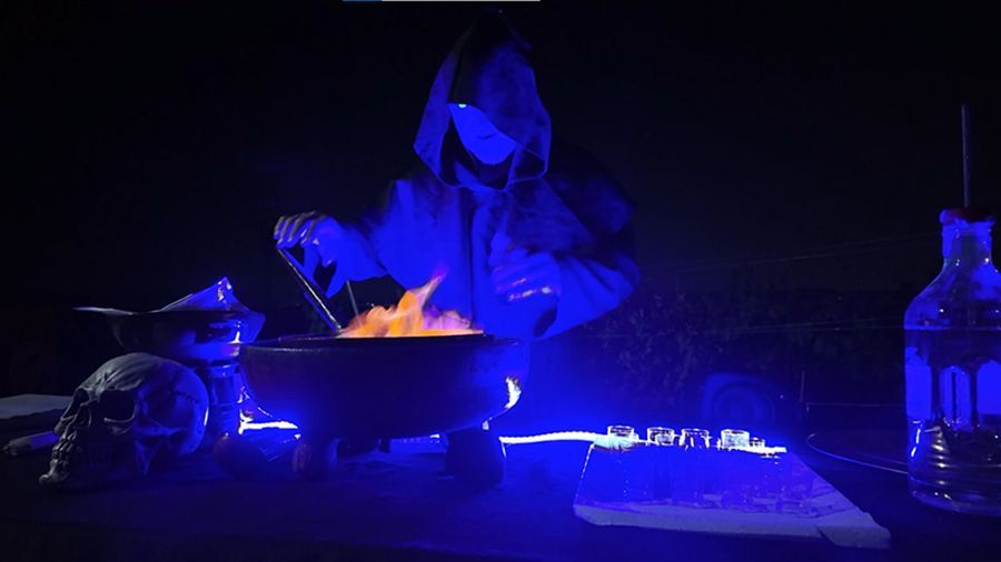 Queimada inmersiva para celebrar San Juan en Pantón Rural