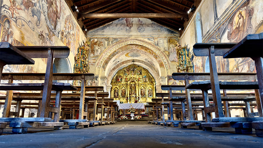 Interior de la Capilla Sixtina de la Ribeira Sacra