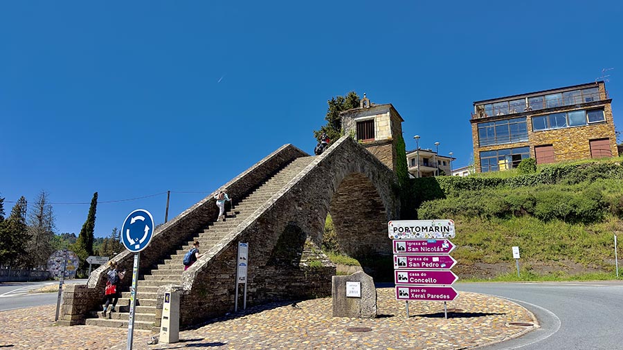 Esta capilla es una de las cosas que ver en Portomarín en un día