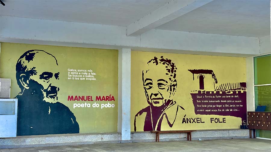 Murales a literatos gallegos